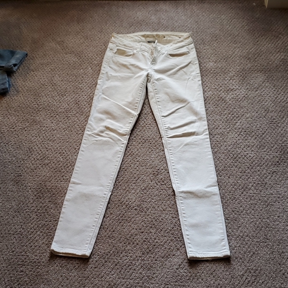 White Jeans